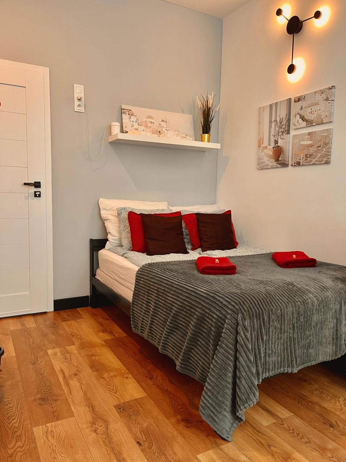 Super 1 Bed Room Condo In Warszawa Center Kültér fotó